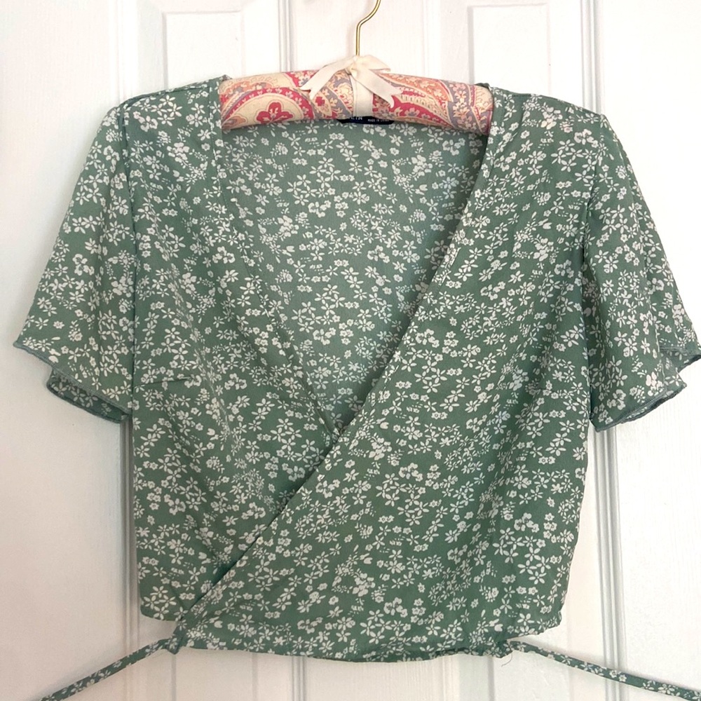 Shein Wrap Tie Side Ditsy Floral Sage Green Blouse - Size Small